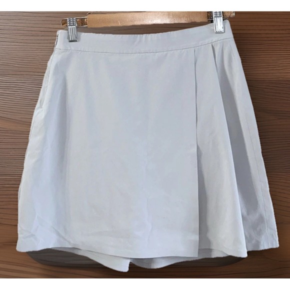 Athleta Pants - Athleta Planner Skort Light Grey Size 2 Golf Tennis Athletic Shorts Skirt 291726